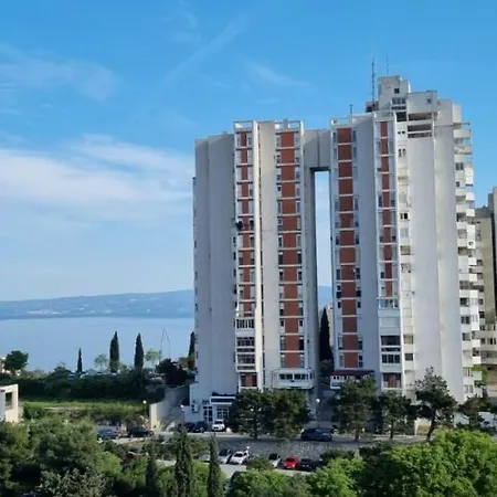 Erca * Split